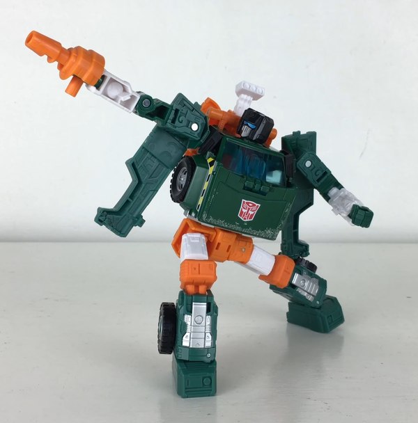 Transformers Earthrise Hoist Video Review And Images 04 (4 of 12)